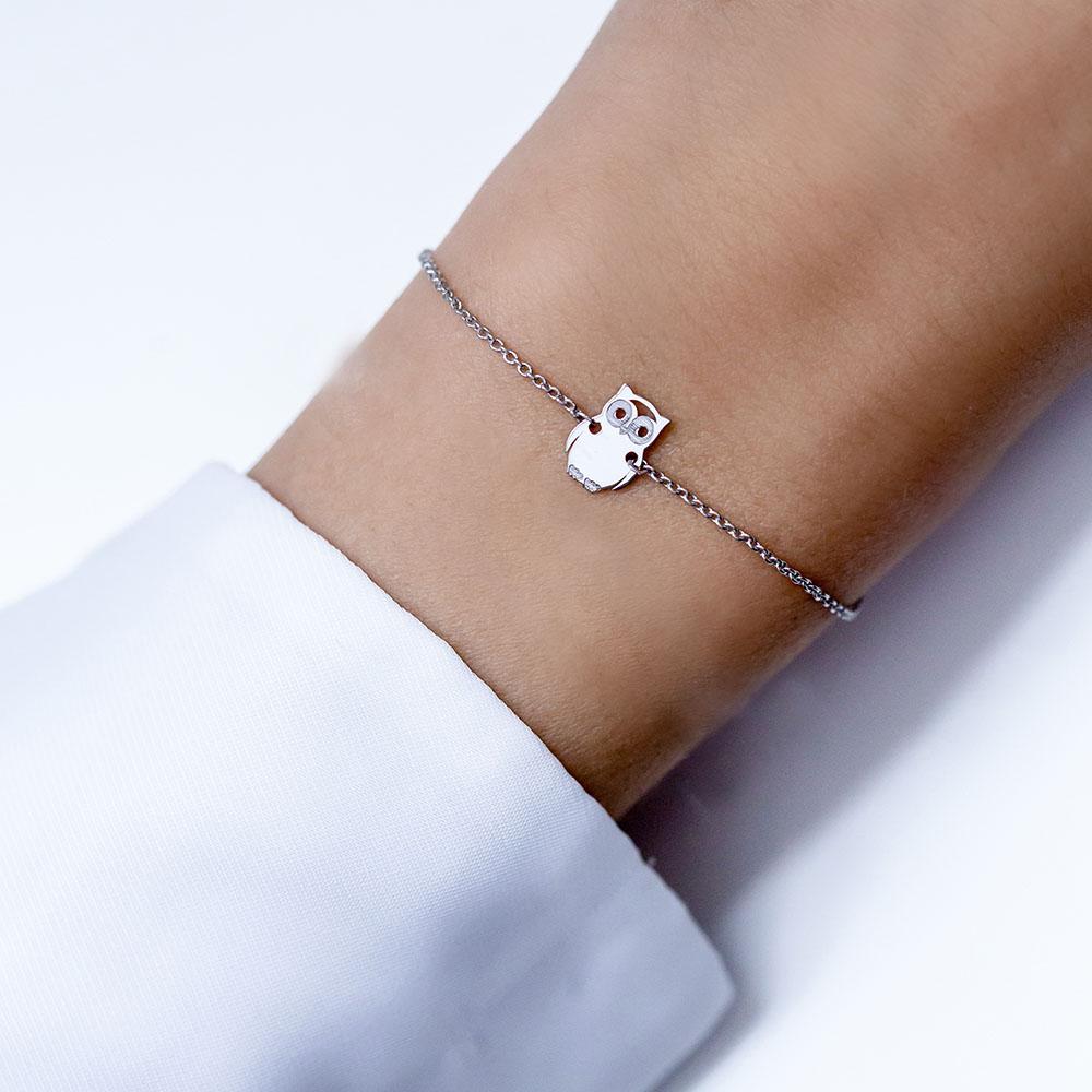 Luck Four Leaf Clover Shaped Pure Silver Cubic Zirconia Bracelet for Girl  Appointment - China Flower Shaped and Plain Silver price | Made-in-China.com
